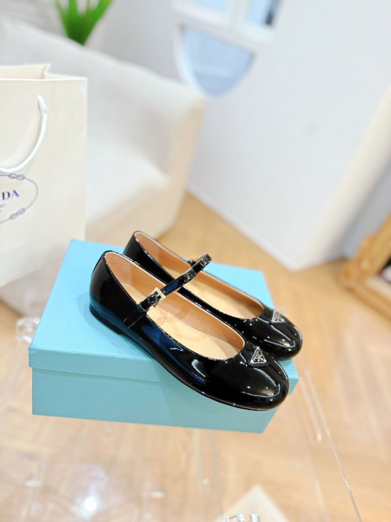 Prada flat shoes